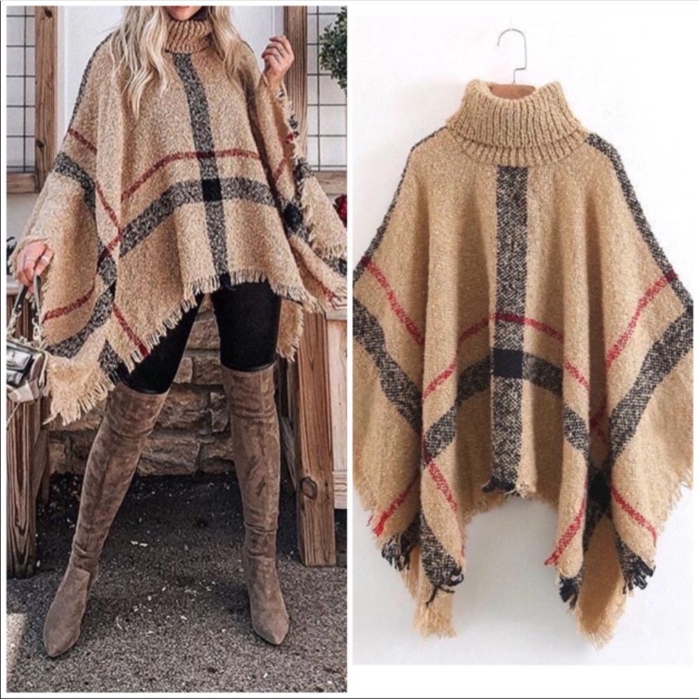 New! ❤️Host Pick❤️Camel turtleneck poncho